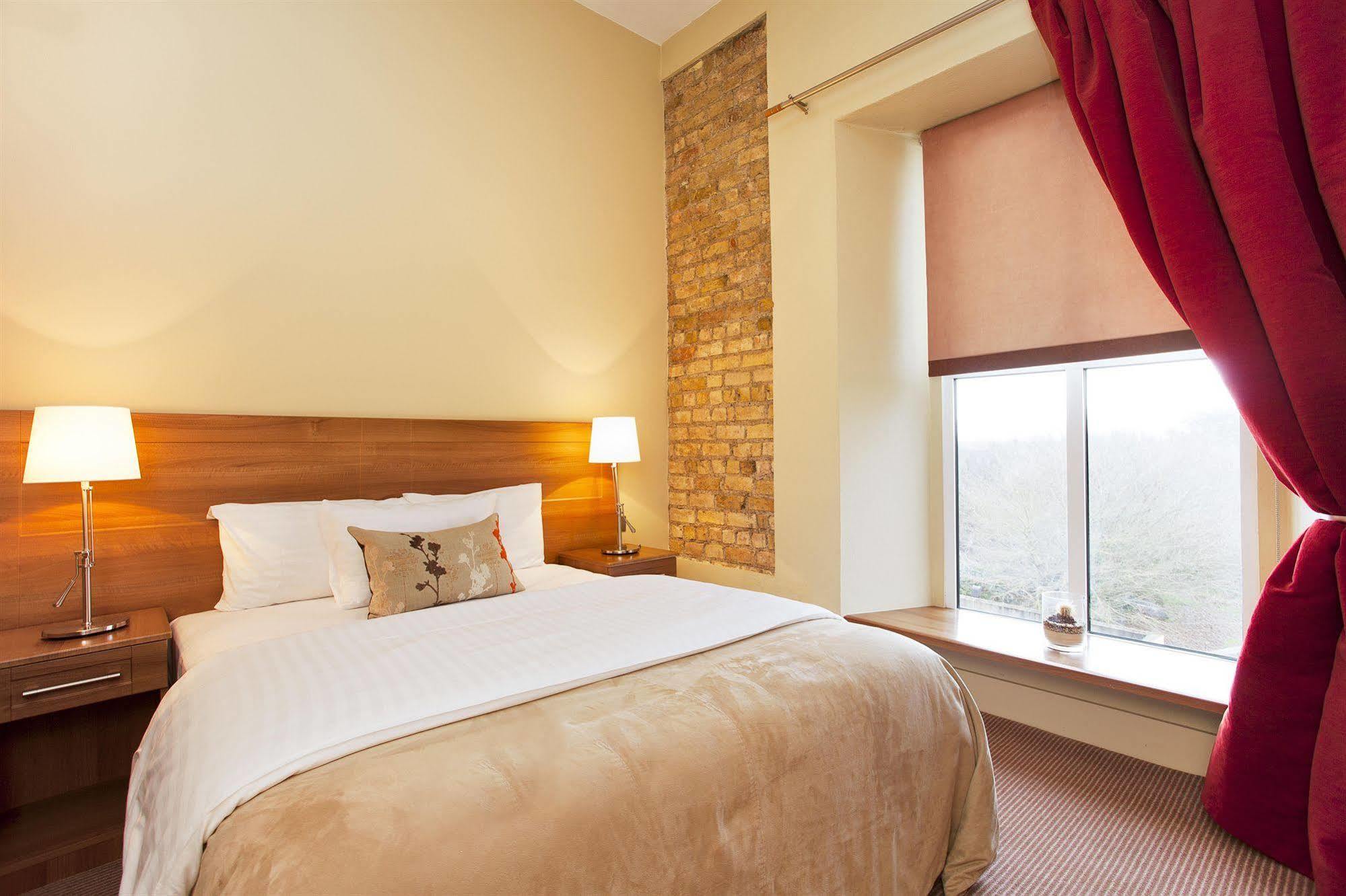 לייקסליפ Becketts Hotel מראה חיצוני תמונה